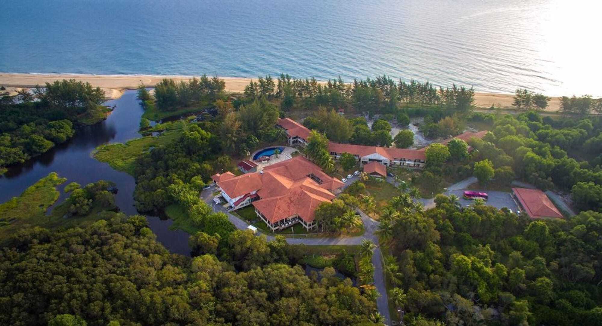 美浪苏利亚尔雅酒店 Merang 外观 照片